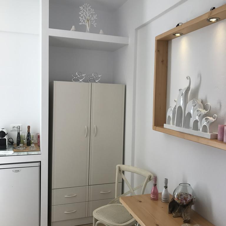 Yanna Asteri Suites Ornos  Ngoại thất bức ảnh